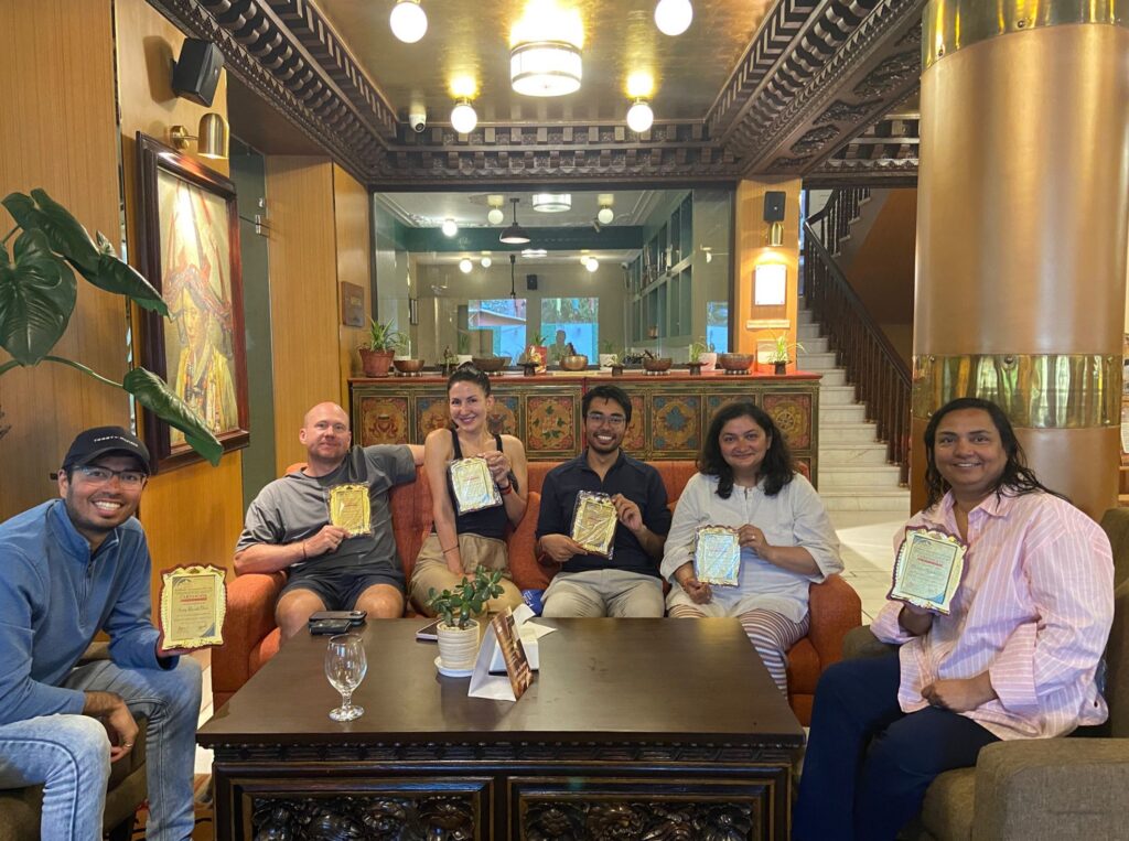 Our Guest receiving the certificate of appreciation.